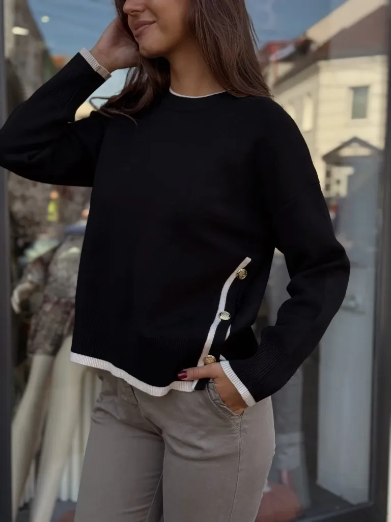 Bluza crna mekana SUM3296