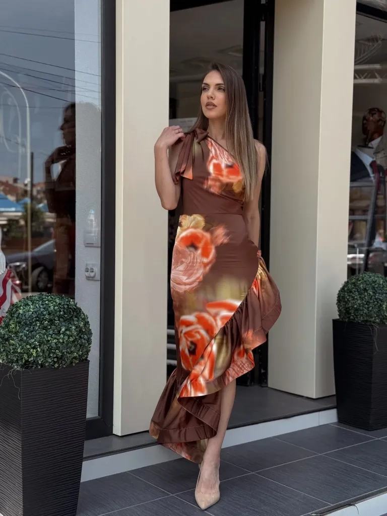 Haljina braon na jedno rame FER965848